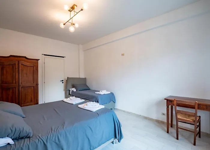 La Sapienza Apt *